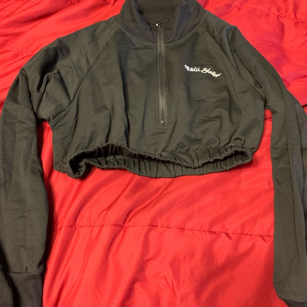 Cropped Zip Up - Picture 2 of 2